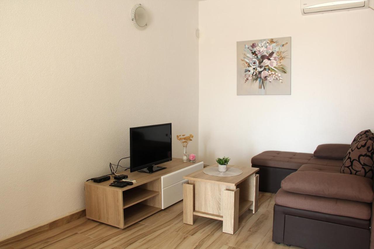 Apartmani Ljubo Primošten Eksteriør billede