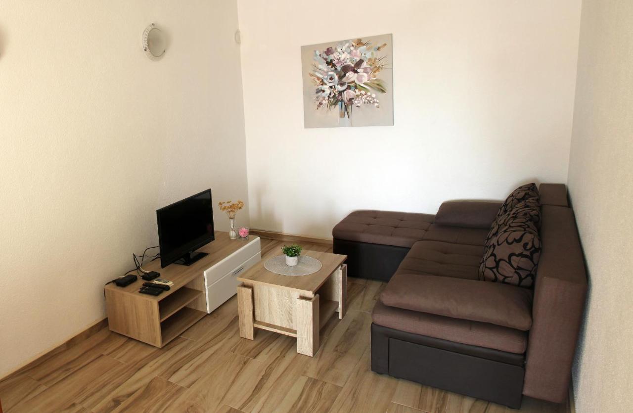 Apartmani Ljubo Primošten Eksteriør billede