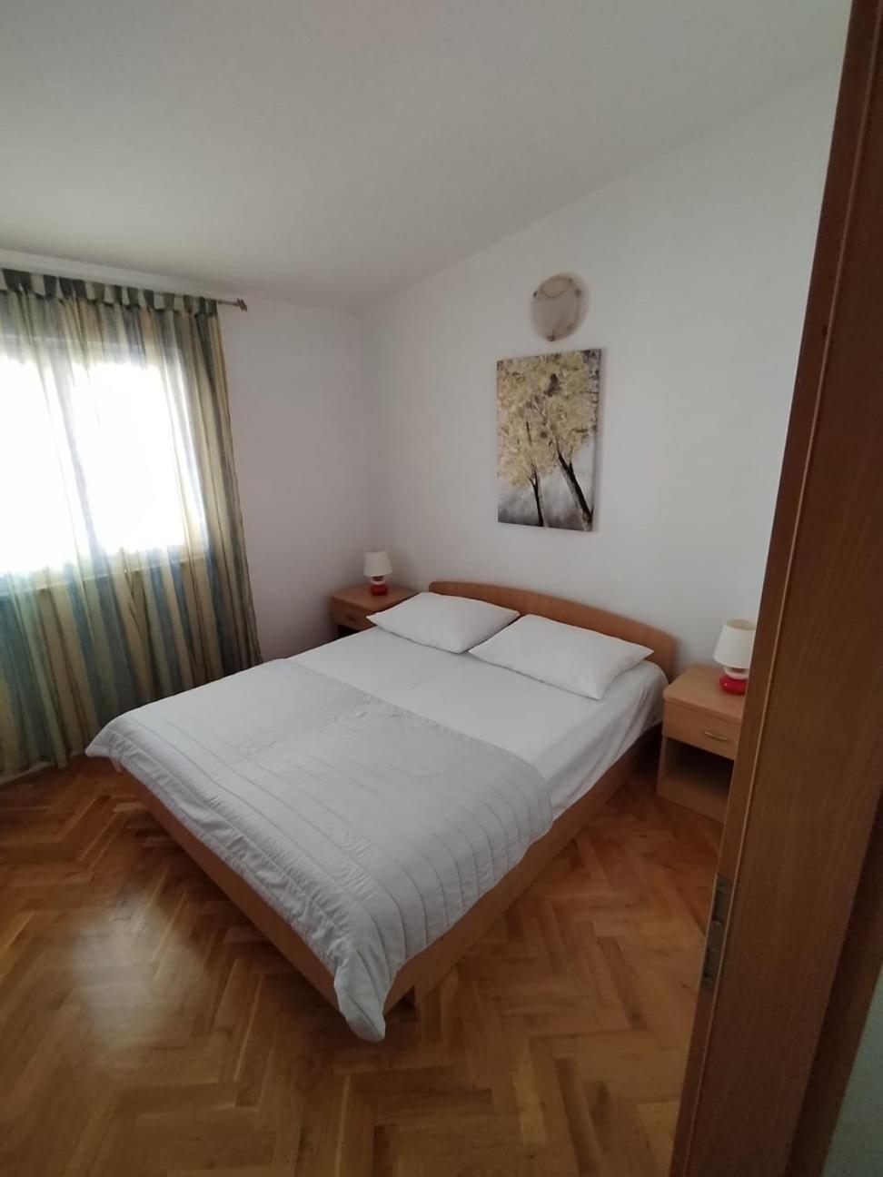 Apartmani Ljubo Primošten Eksteriør billede