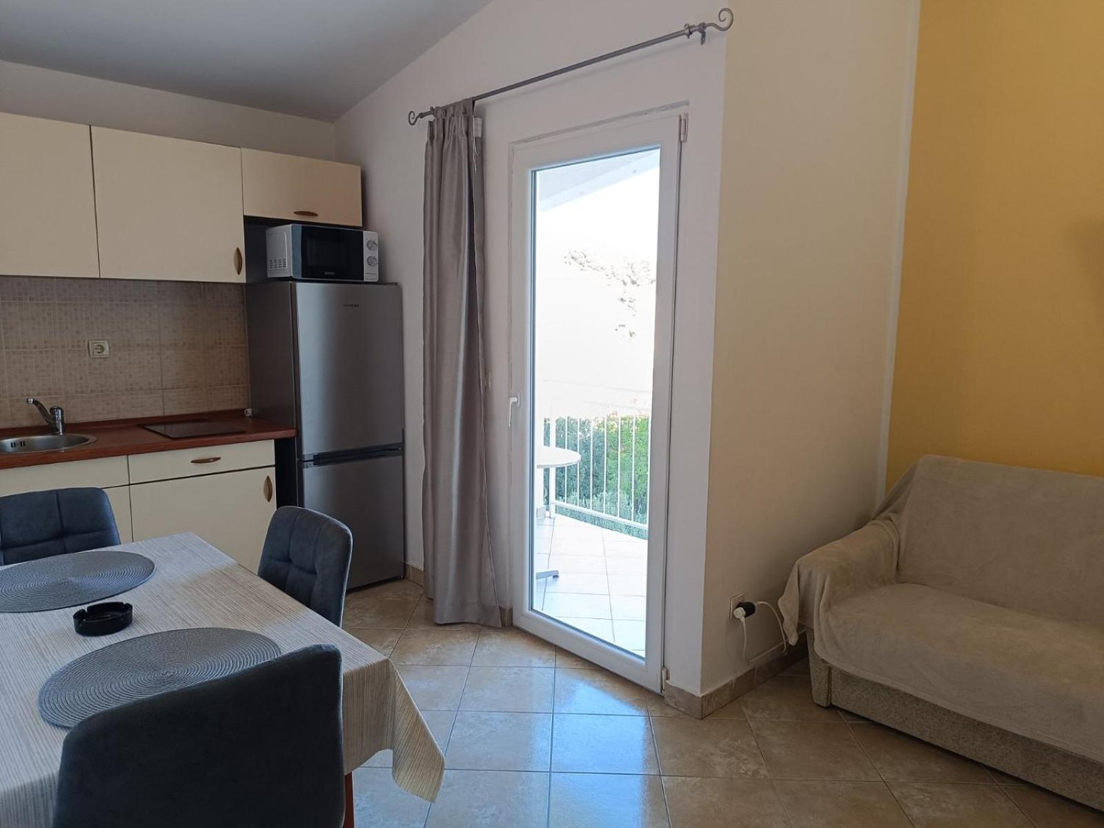 Apartmani Ljubo Primošten Eksteriør billede