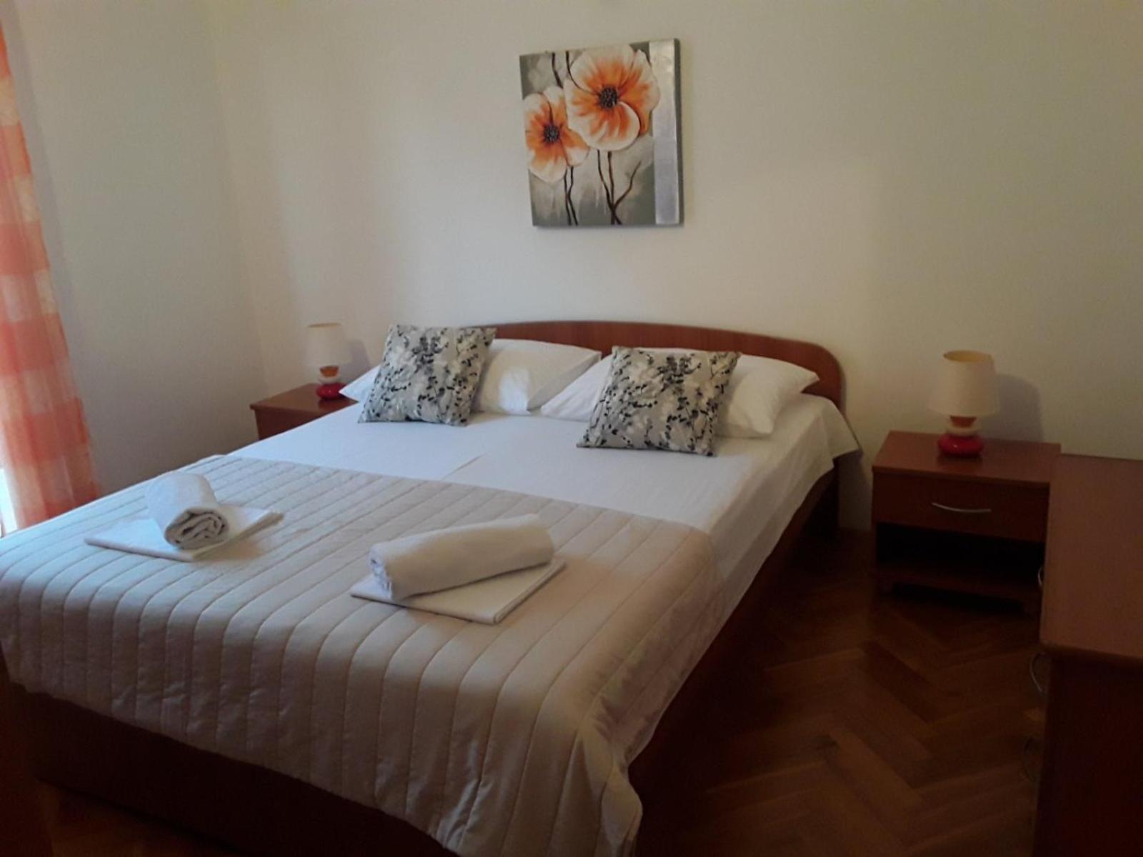 Apartmani Ljubo Primošten Eksteriør billede