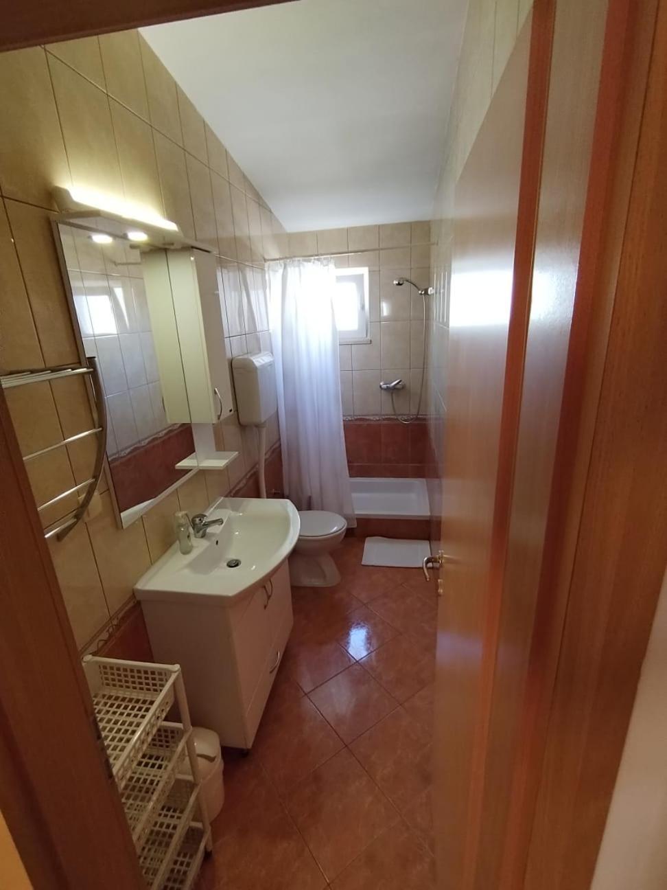 Apartmani Ljubo Primošten Eksteriør billede