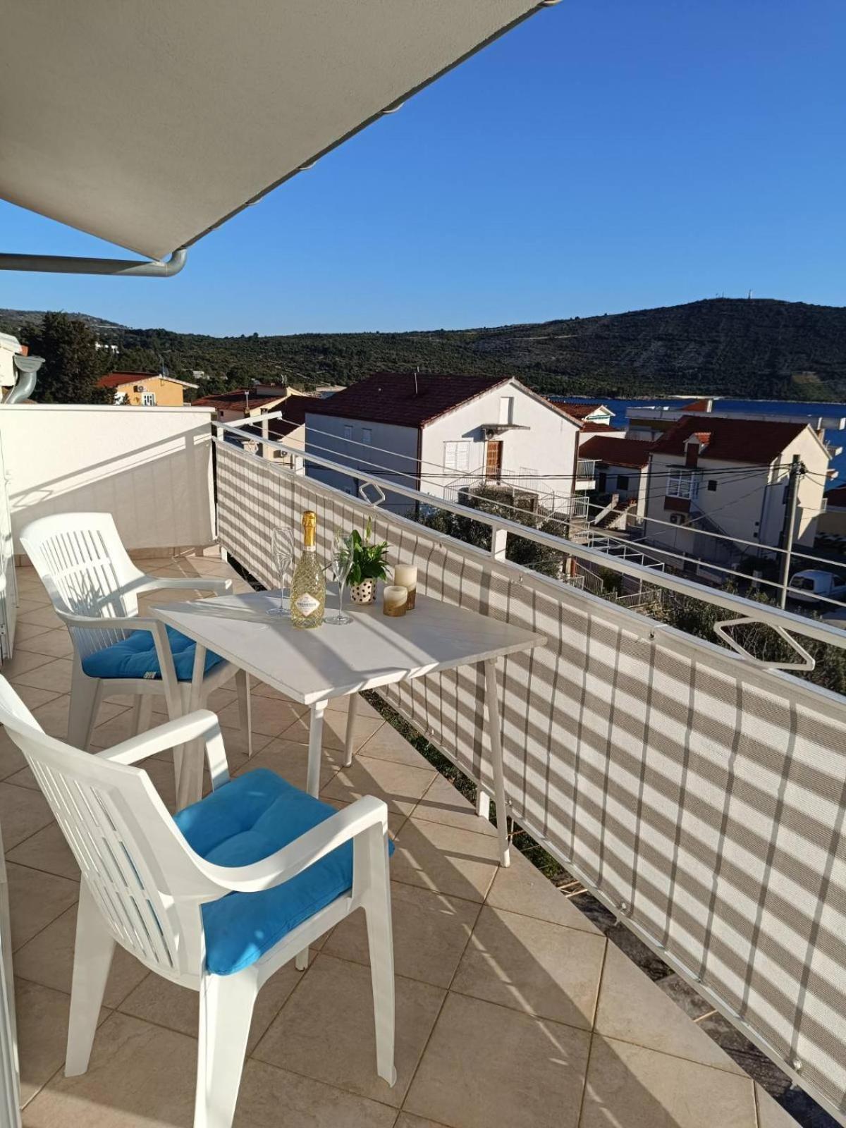Apartmani Ljubo Primošten Eksteriør billede